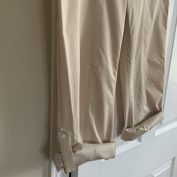 Callaway Ladies golf pants. Convertible to Capri length. Worn once. Like new - Picture 5 of 6